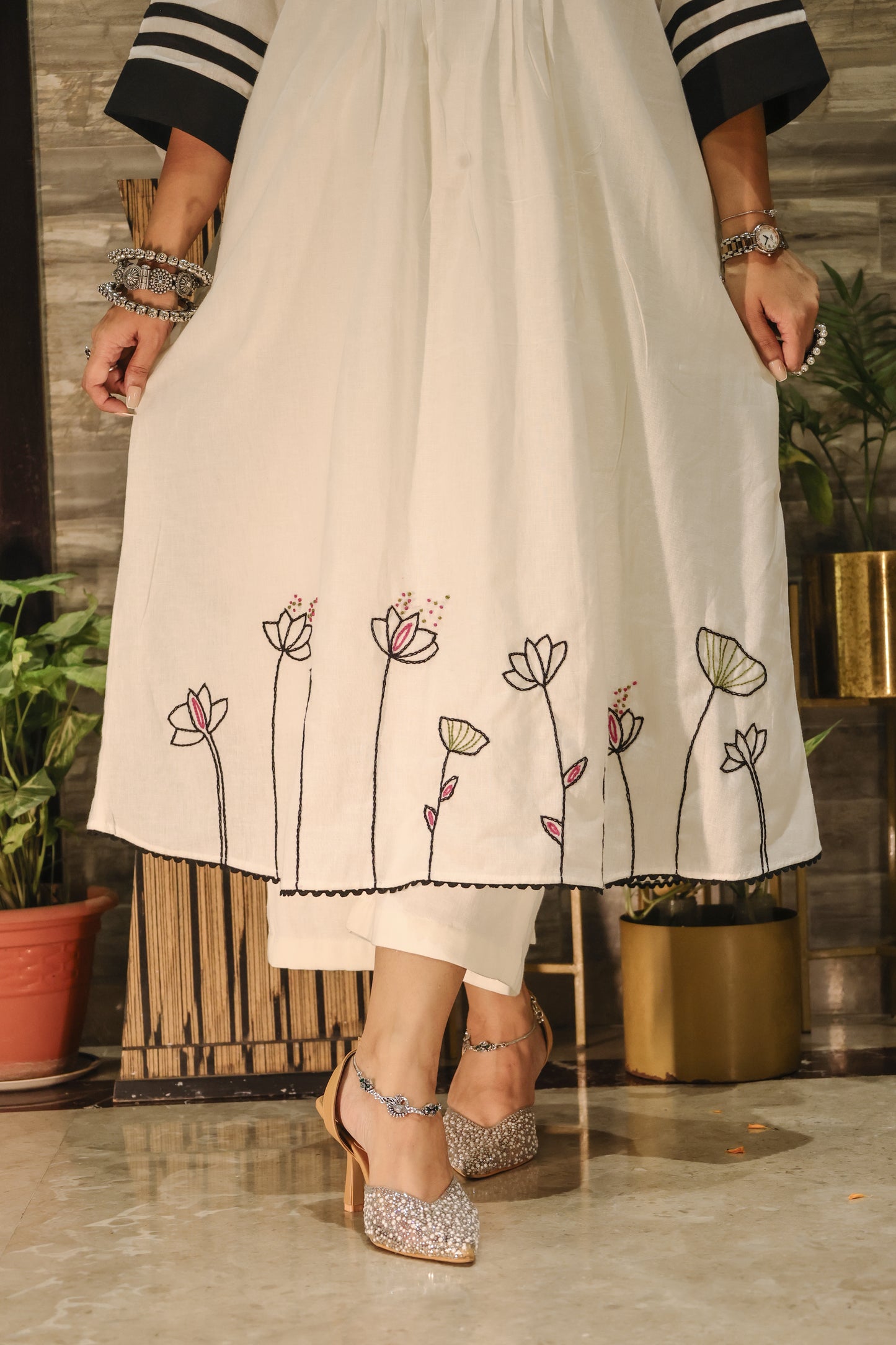 White swan Linen kurta set (Set of 2 )